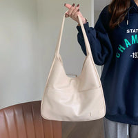 Lilya | Hobo Bag - White